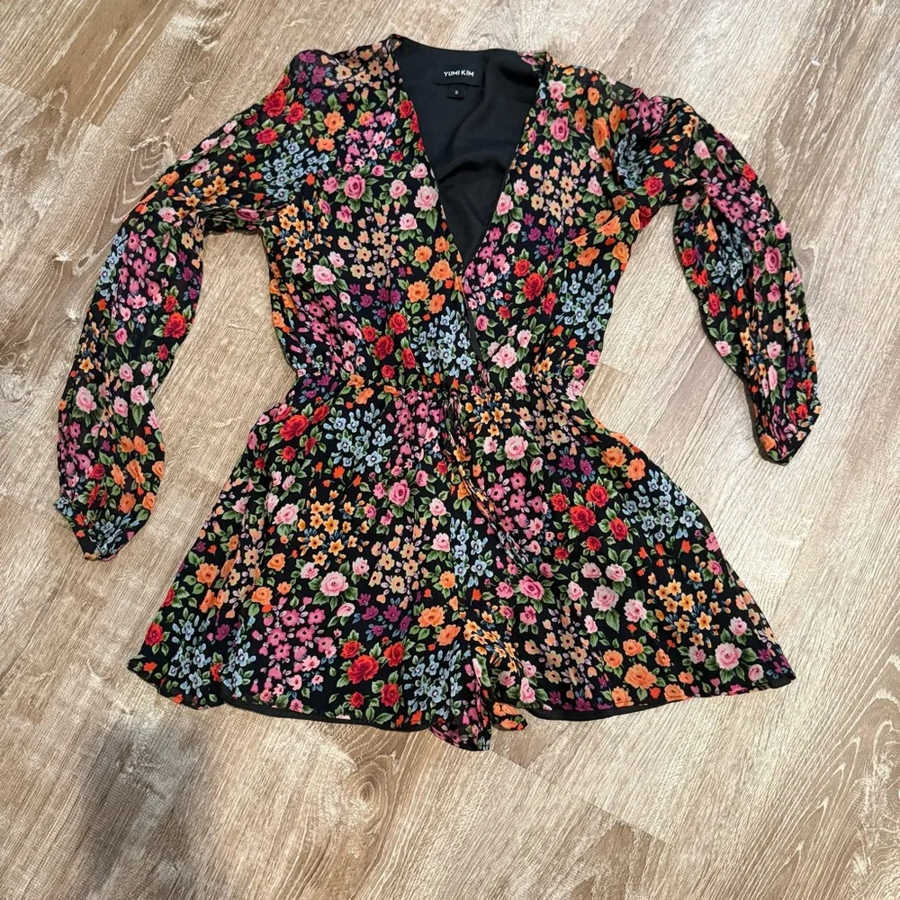 Yumi Kim, Black Floral Romper V-Neck Long Sleeve Chiffon, Size S